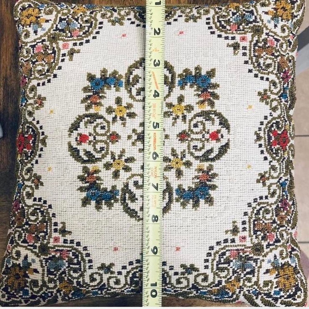 Olive Green Velvet needlepoint Pillow
Vintage decorative accent cottagecore - Picture 8 of 8